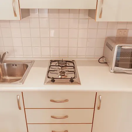 Center - Skyline Apartment *
